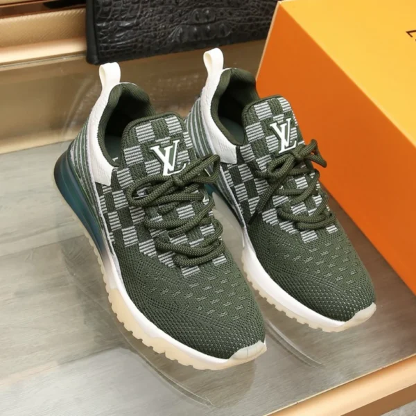 Breathable Flyknit Men's Sneakers 1025031323