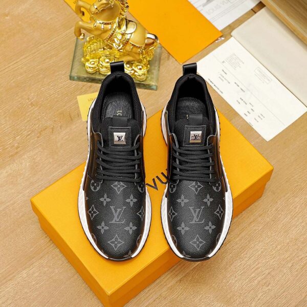 Three-color stitching casual sneakers - Image 10